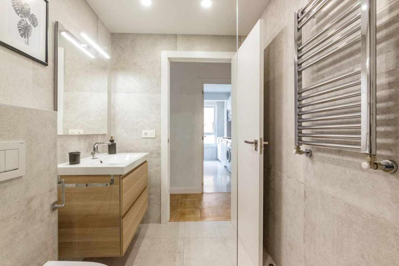 New Amara Suite Friends & Families Parking San Sebastián Exterior foto